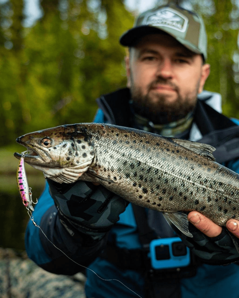 Воблер 80 мм 13 гр № 38 (тройник #6)