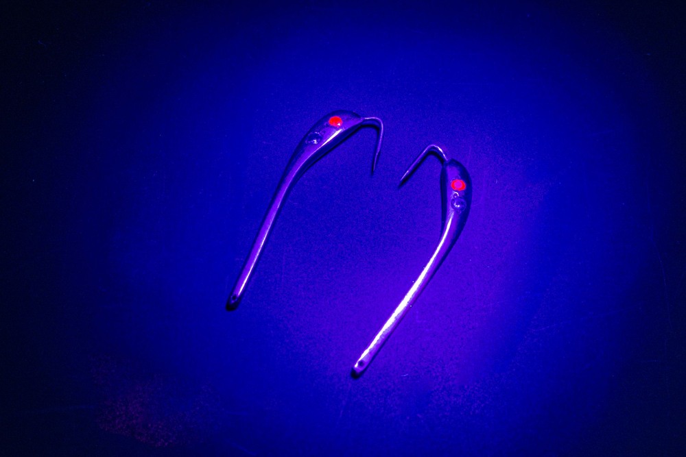 Блесна Огонь 3 см UV-вставка