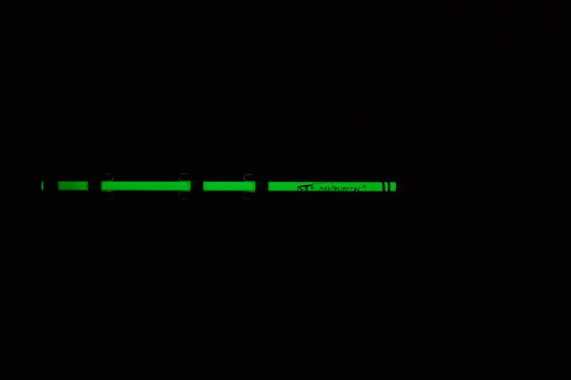 Махалка 94 см (Светящаяся в темноте)