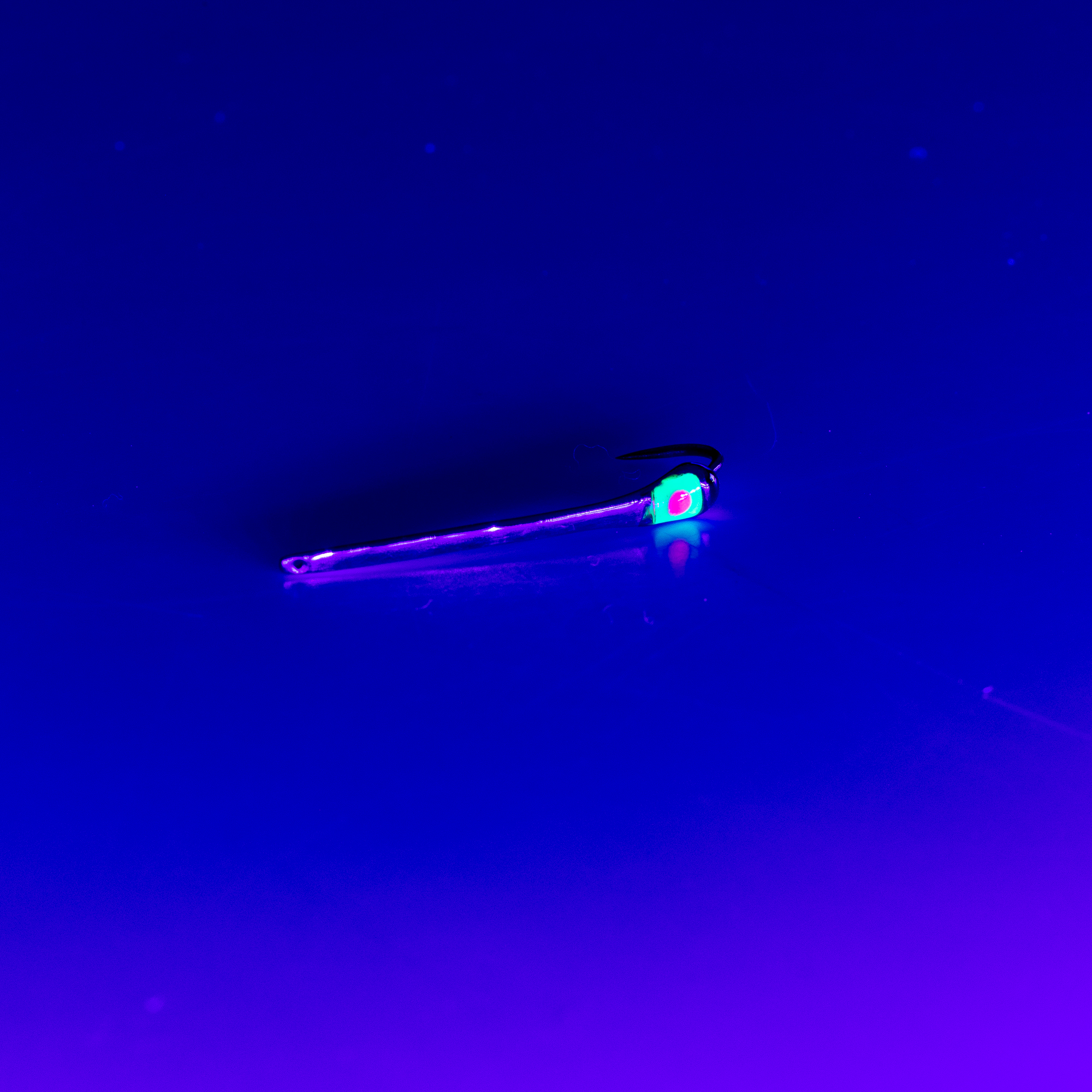 Блесна Богдановская 2,5 см UV