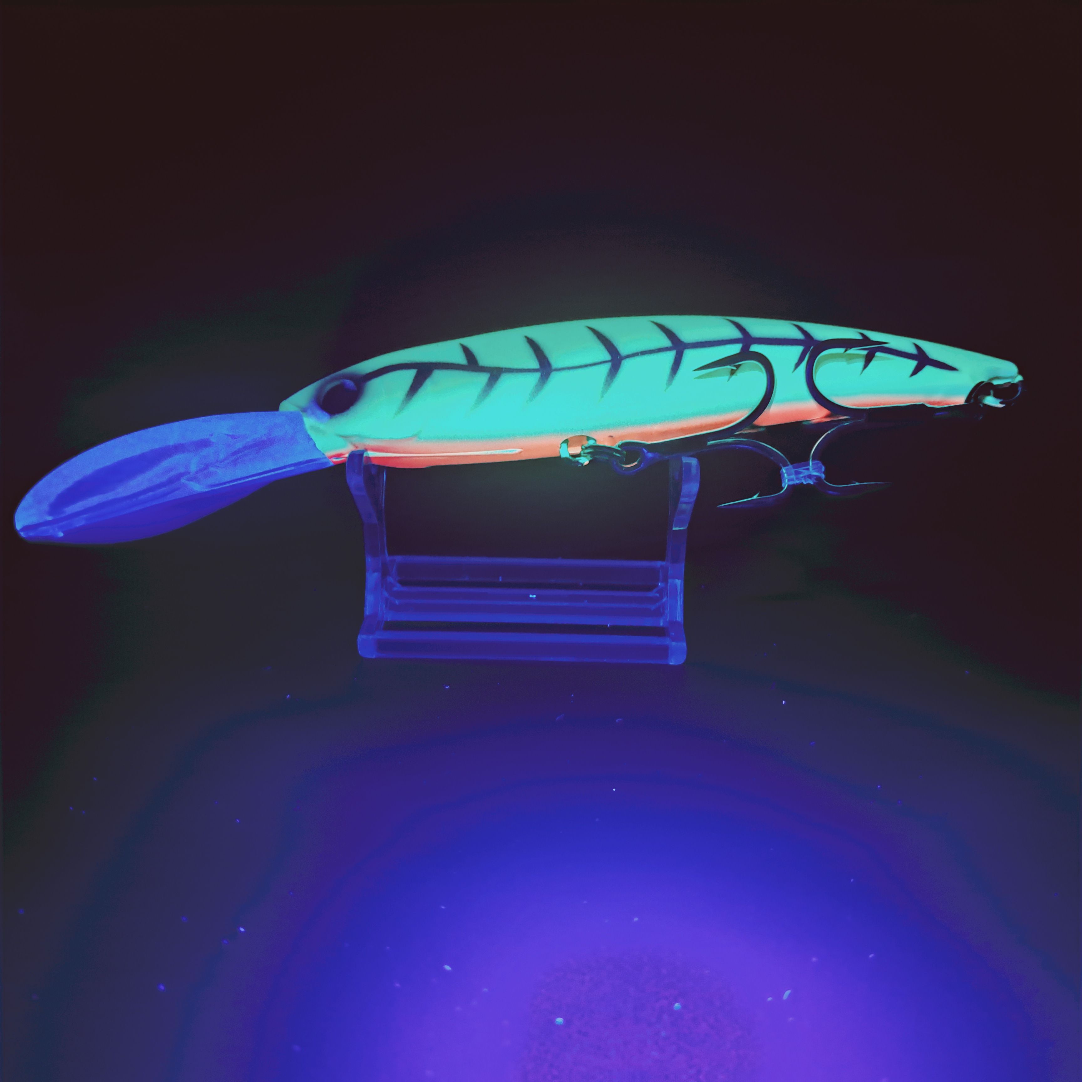 Троллинговый воблер на Лакедру № 303