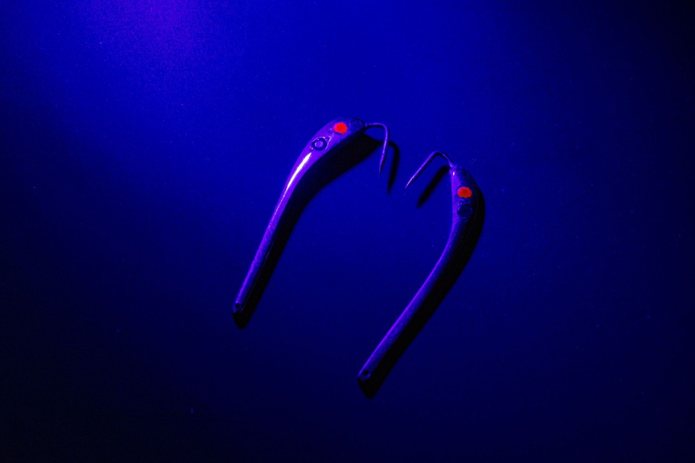 Блесна Огонь 3 см UV-вставка