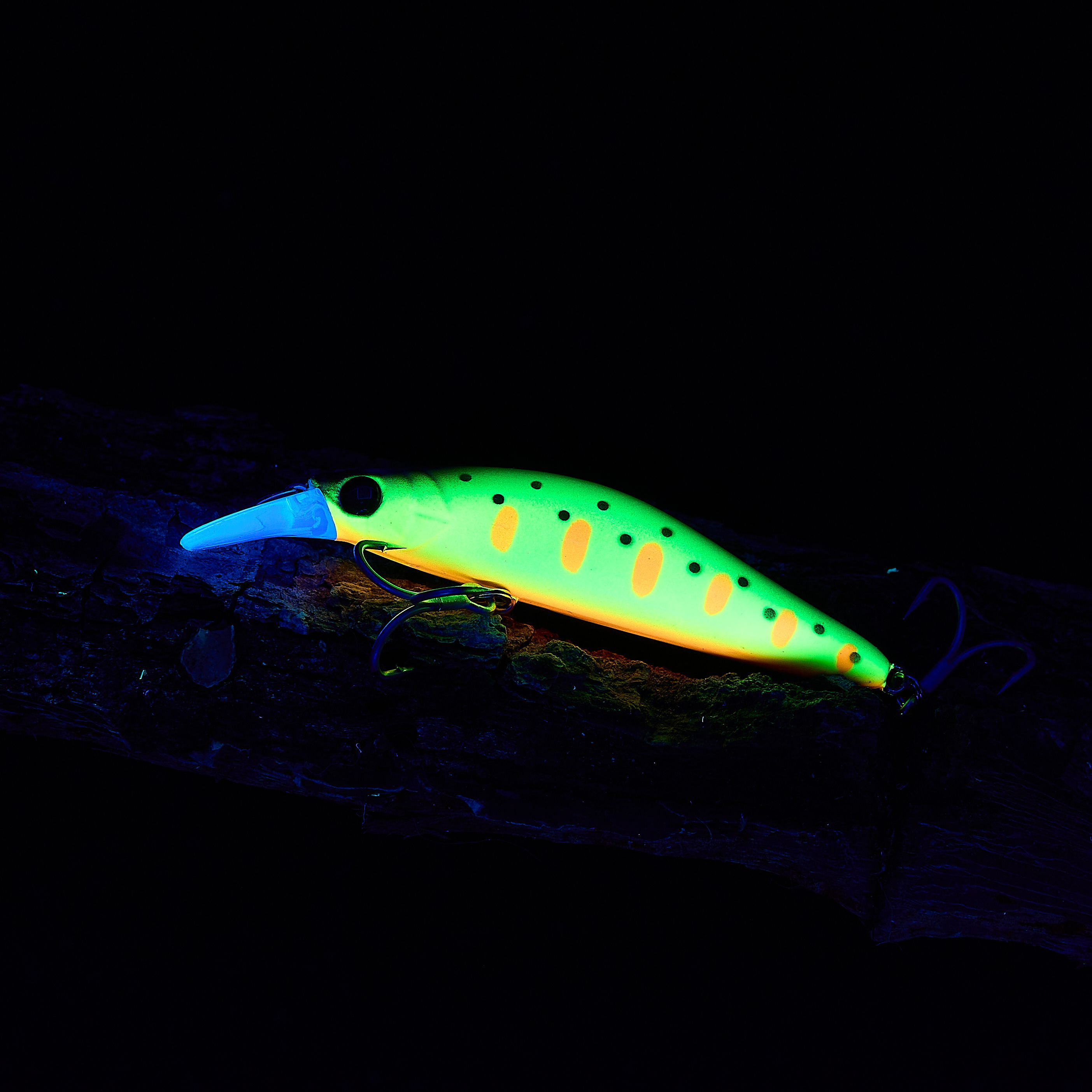 Воблер 80 мм 13 гр № 56 (тройник #6)