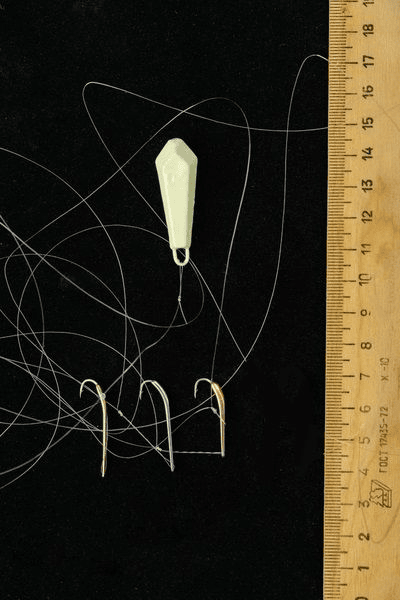 Гирлянда из разных блёсен с зазубриной