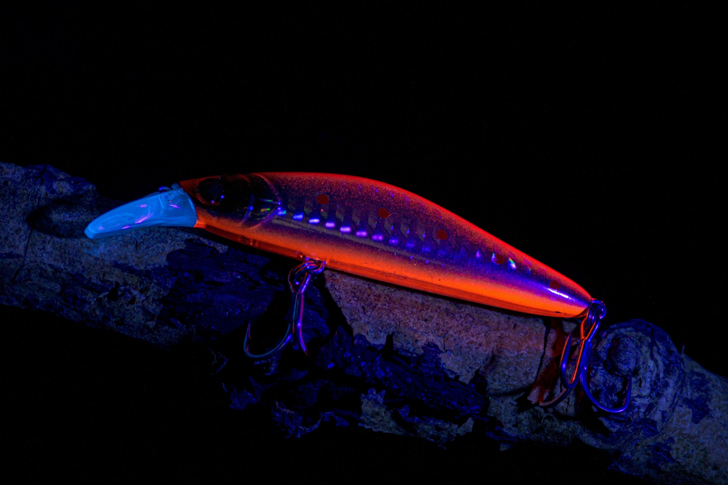 Воблер 80 мм 13 гр № 25 (тройник #4)