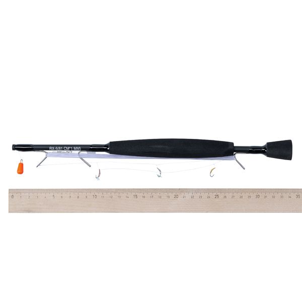 Удилище RX-5 оснащённое гирляндой из 3-х мелких блёсен с зазубриной