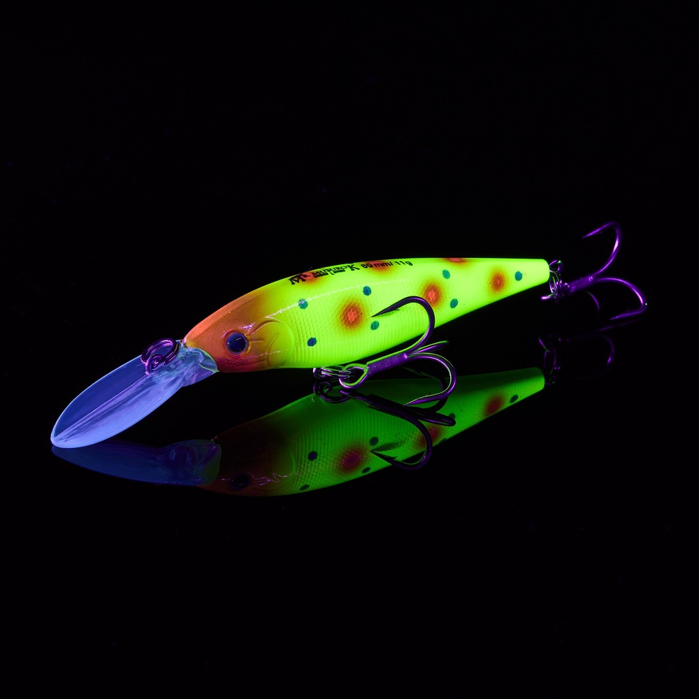 Воблер 80 мм 11 гр  № 111