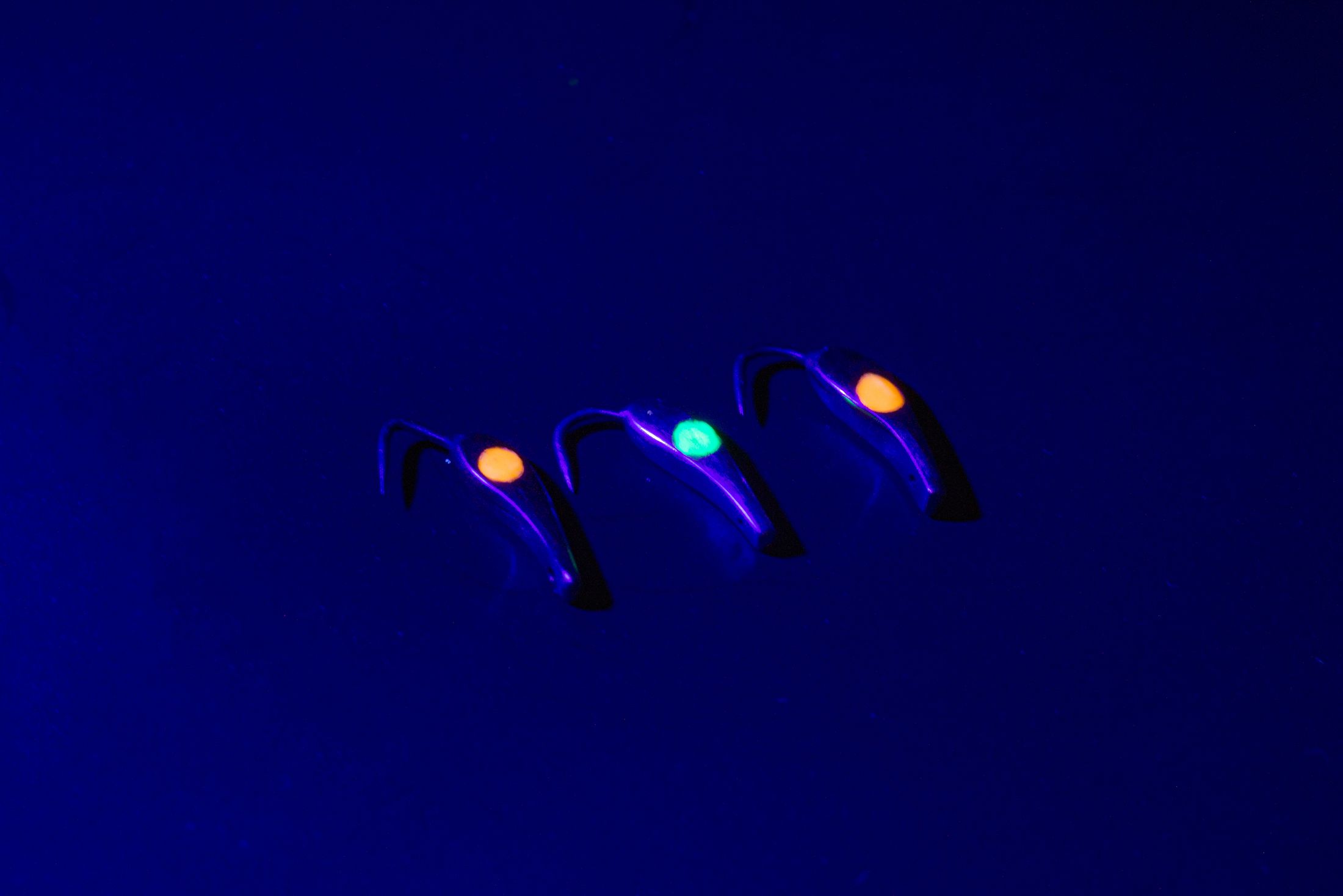 Блесна Огонь 1 см UV-вставка