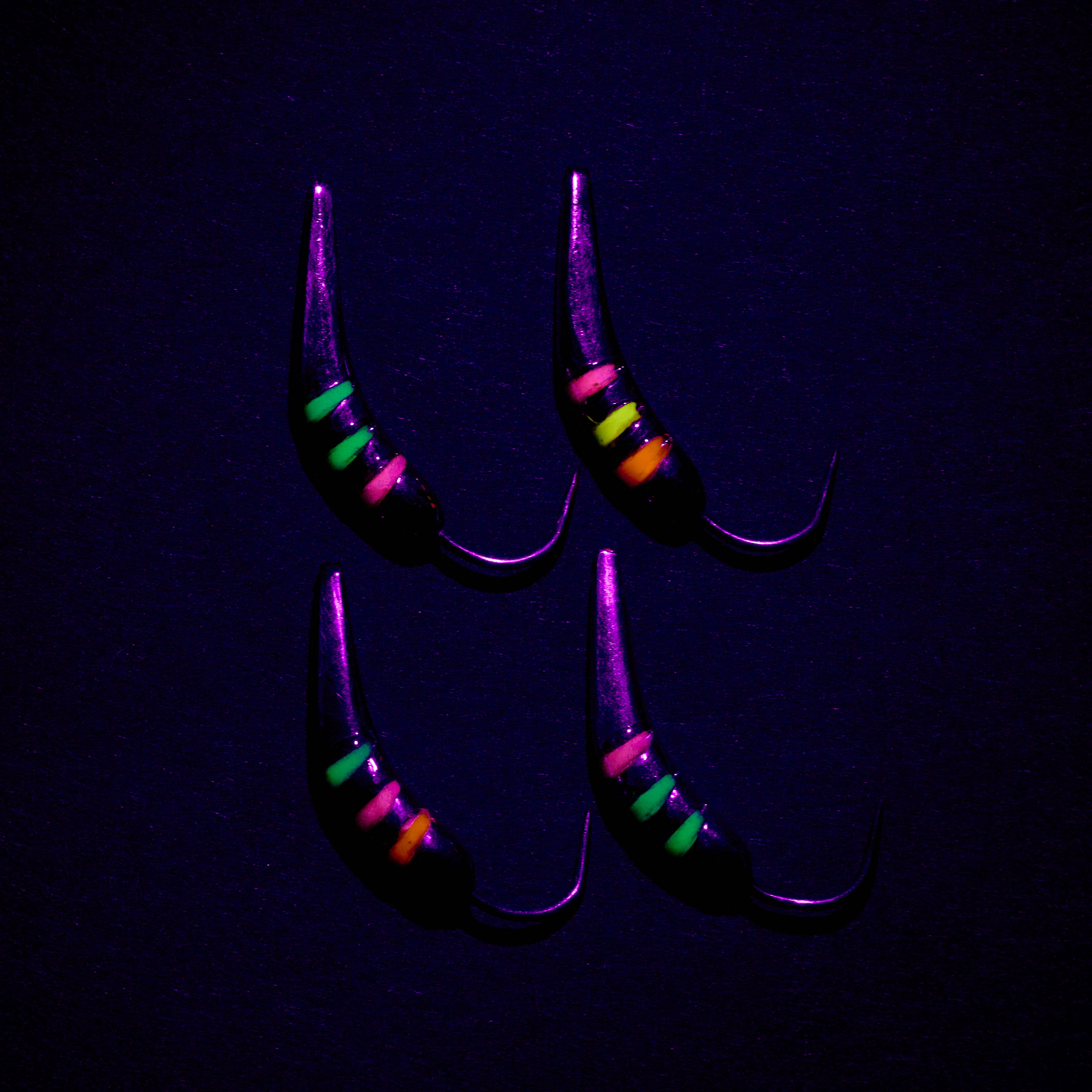 Блесна Гусеница большая 2 см UV