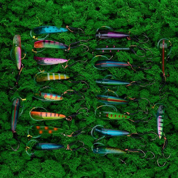 Набор из 20 оснащенных троллинговых блёсен Assist