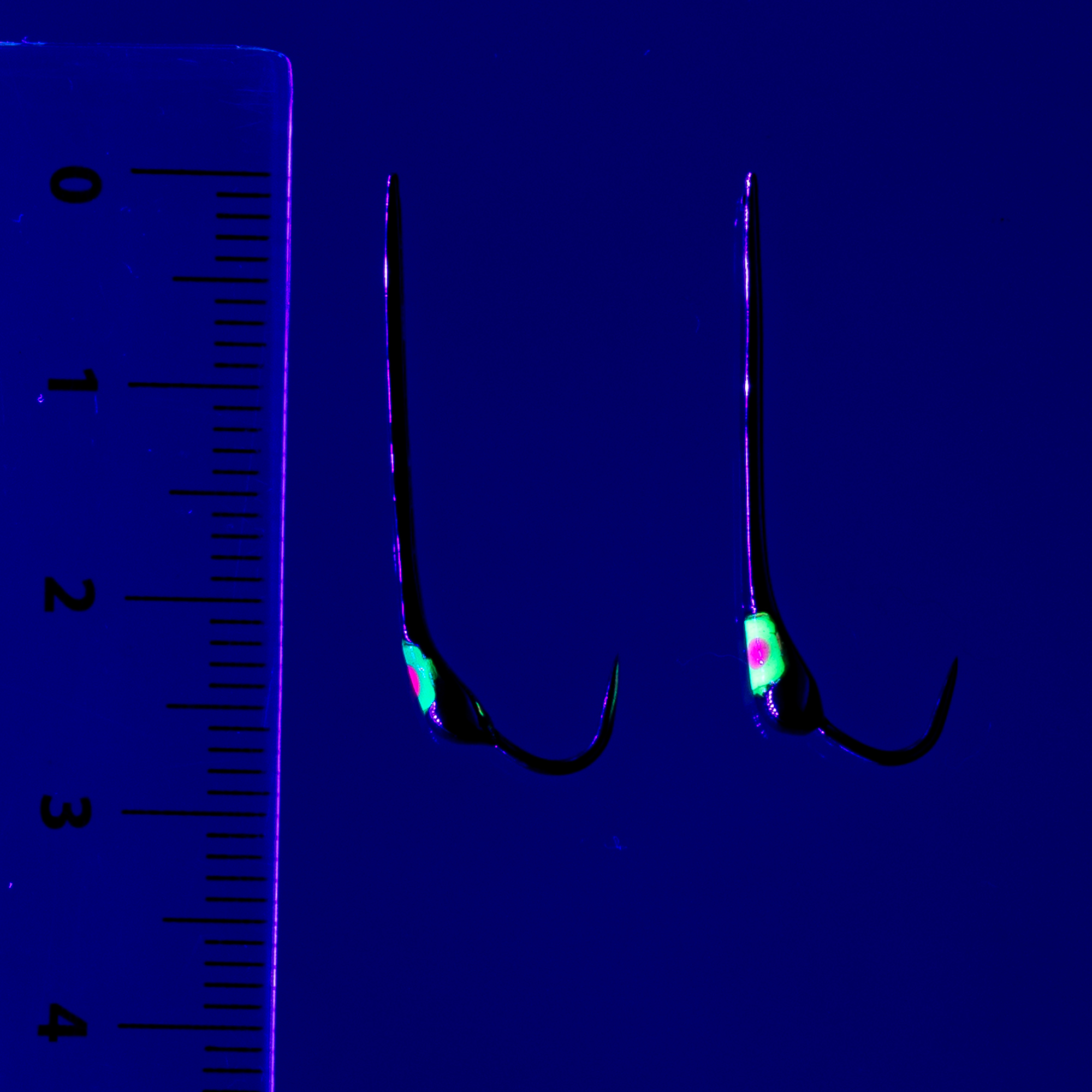 Блесна Богдановская 2,5 см UV