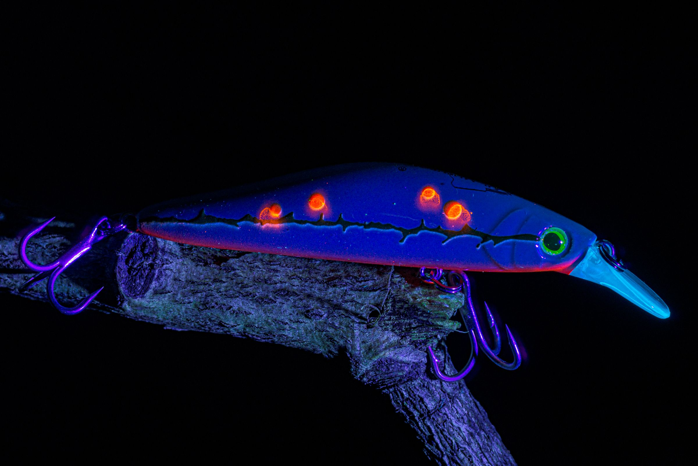 Воблер 80 мм 13 гр № 6 (тройник #6)