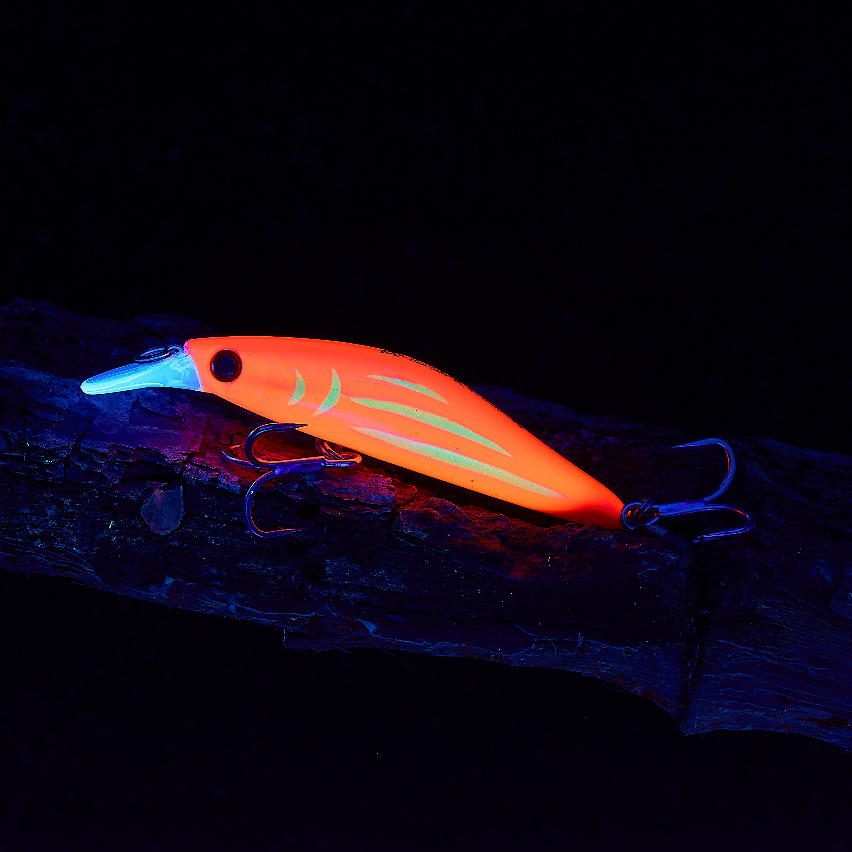 Воблер 80 мм 13 гр № 46 (тройник #4)