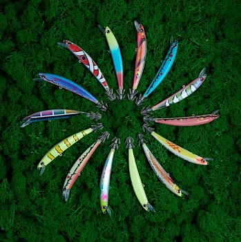 Набор из 14 кальмарных воблеров 17 гр.