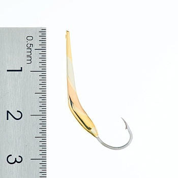 Блесна Охотник 3х цветка мормышка немецкое серебро+каро+зеленка